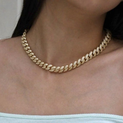 LeConfident Choker