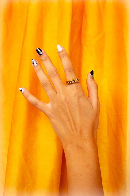 Chunky Chain Titanium Ring
