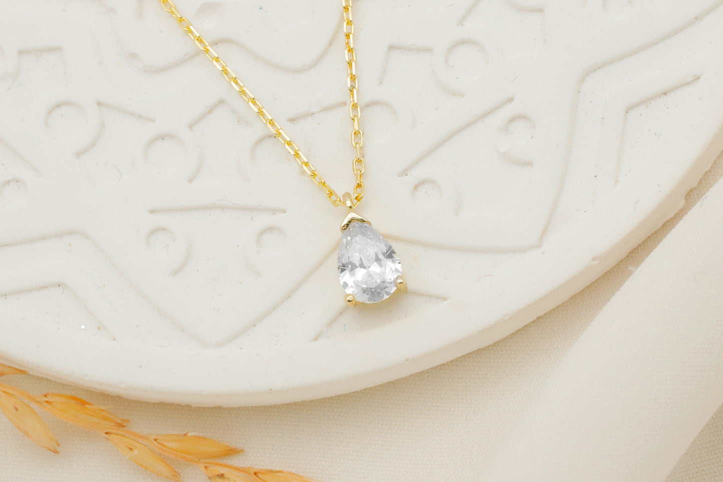 Dainty Diamond Teardrop Necklace in 925 Sterling Silver